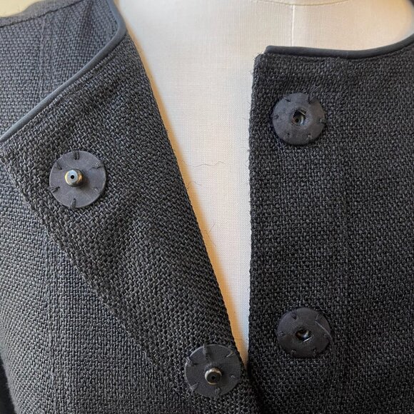 Pre-Owned Burberry Linen Peplum Jacket - Size 4/6 - Picture 3 of 4